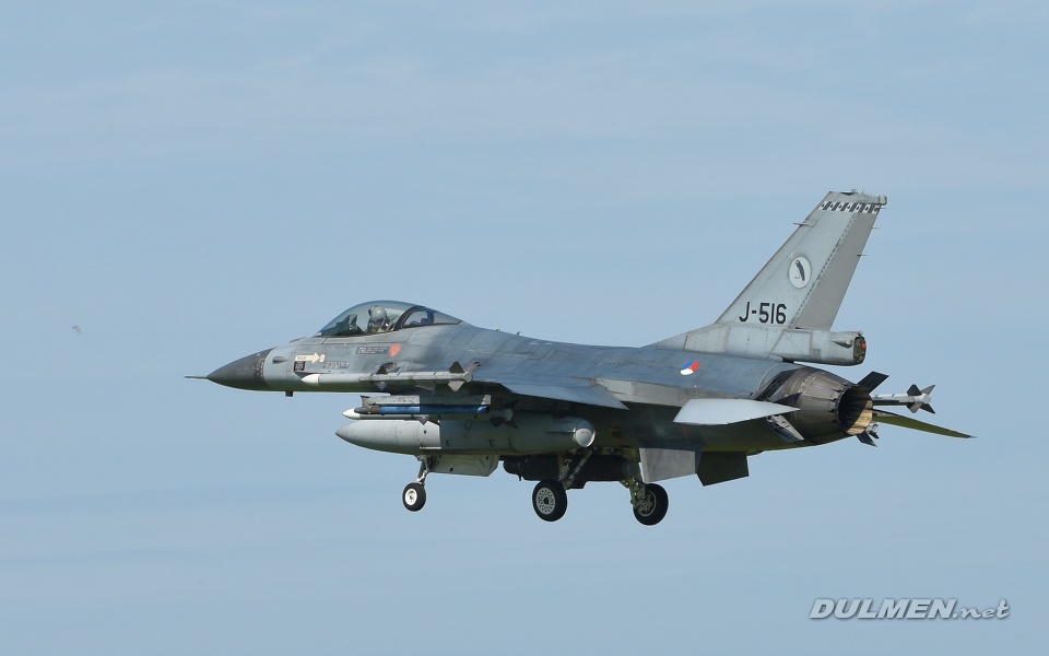 F-16AM J-516 322sqn